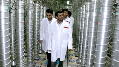 Obama to threaten Iran with military strike in June, Israeli media reports