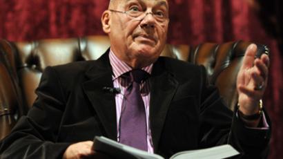 Fool of remorse: Veteran TV anchor retracts Duma insult after ban threat