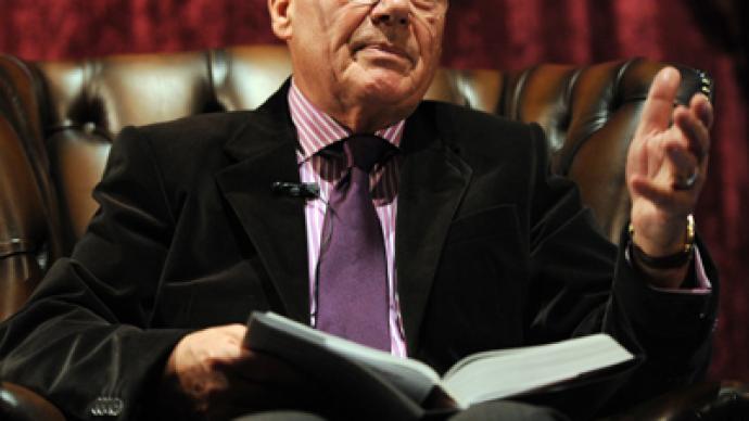 Fool of remorse: Veteran TV anchor retracts Duma insult after ban threat
