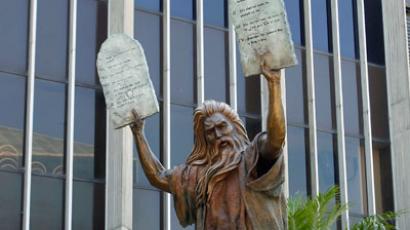 Putin urges international community to resist repressions against Christians