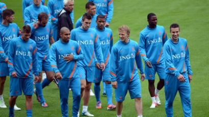 Polish and Russian football fans clash in Warsaw, at least 15 injured (VIDEO)