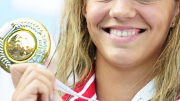 Efimova wins 100-meter backstroke in Budapest