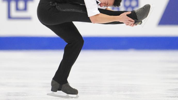 Chan breaks world record to grab men’s lead in Moscow