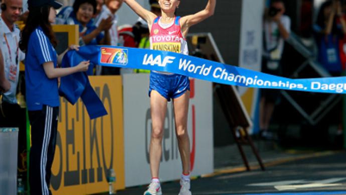 Russia climbs on top of overall medal table at athletics worlds