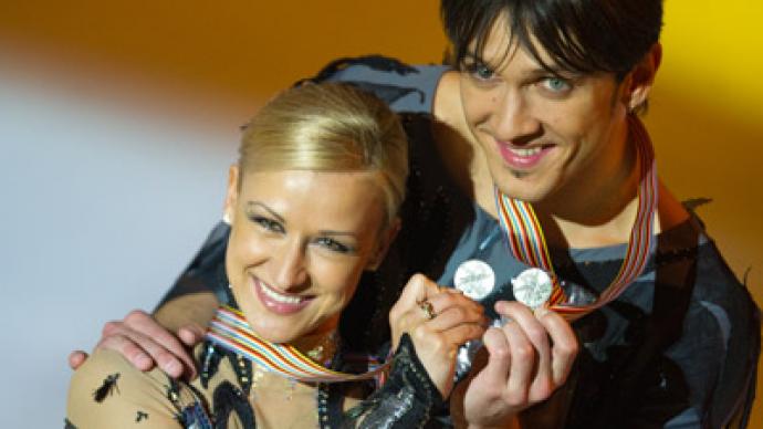 Unbeatable free skating helps Russians claim silver in Nice