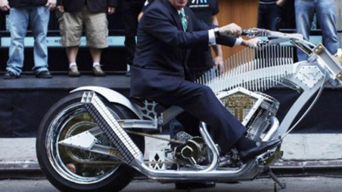New York's Mayor Bloomberg can shoot down airplanes