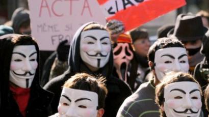 EU suspends ACTA ratification, refers treaty to court