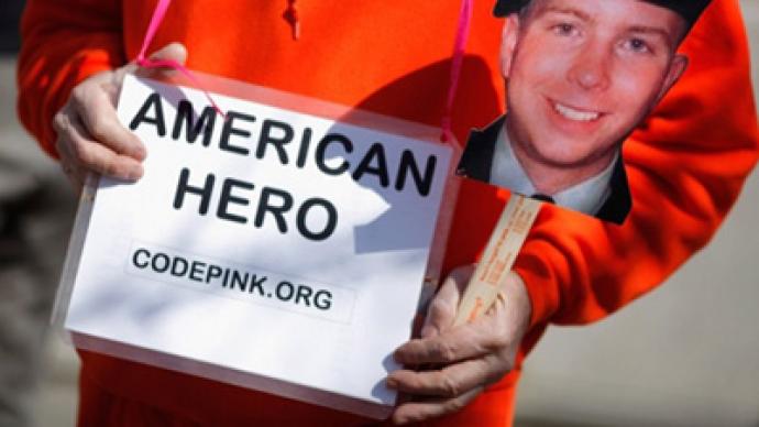 Bradley Manning to get showers and TV