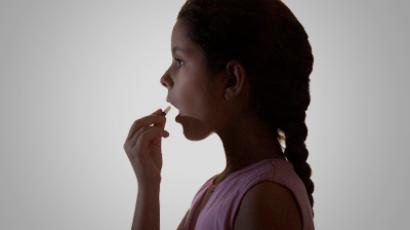 Over a quarter of US kids on food stamps, under-50s dying young – reports 