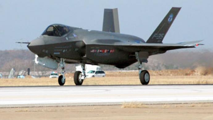 Marine Corps get first F-35, but with no weapons or the right gear