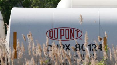 US approves new pesticides linked to mass bee deaths as EU enacts ban