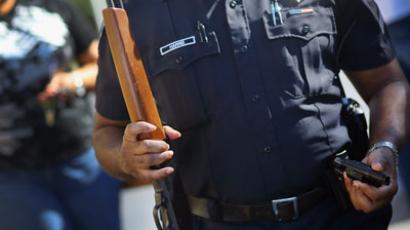 Woman opens 'cuddle shop' in Oregon, gets 10,000 customers in first week