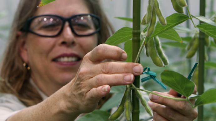 Congress sides with Monsanto over GMO battle