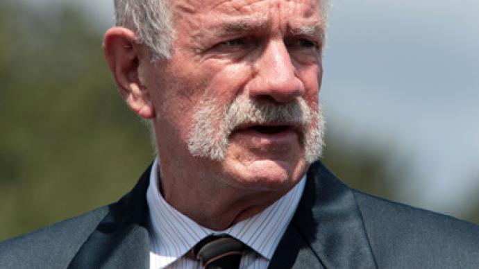 Koran-burning pastor Terry Jones barred from Canada