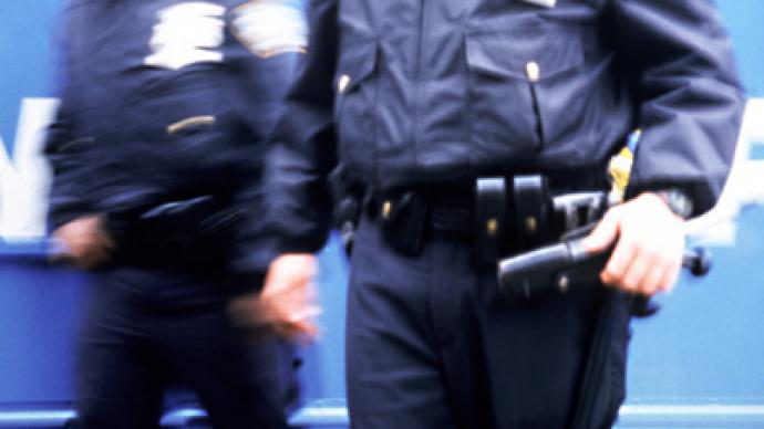 Policeman retaliates against videographer