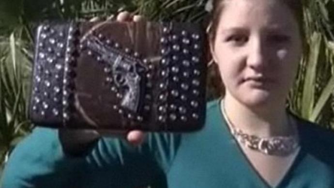 TSA keeps pregnant woman from plane over her purse