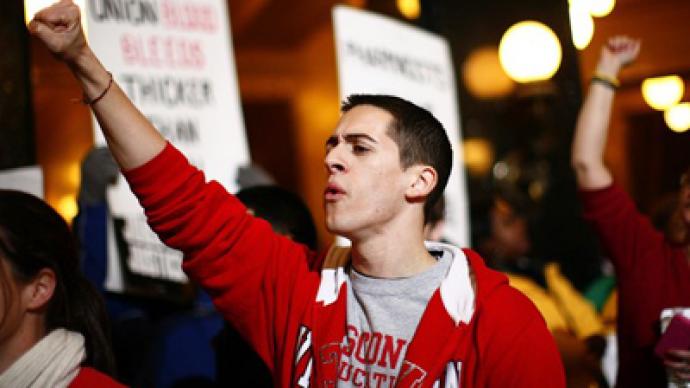 US union protests intensify as thousands rally