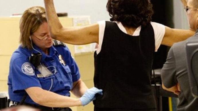 Woman turns the tables on TSA