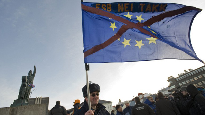 ‘EU won’t offer salvation for Iceland’ – debate