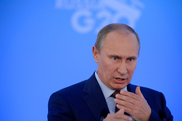 Russiaâs President Vladimir Putin gestures during a press conference at the end of the G20 summit on September 6, 2013 in Saint Petersburg (AFP Photo / Alexandr Nemenov)