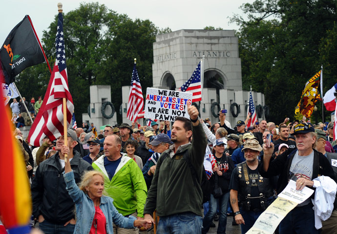 US veterans take part in a demonstration at the World War II Memorial in Washington, DC on October 13, 2013 demanding for an end of US federal government shutdown. (AFP Photo/Jewel Samad)