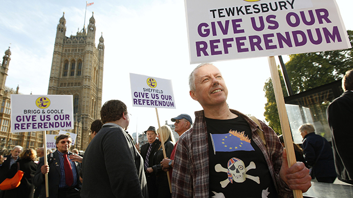 ‘Hopefully, Britain will decide to leave the declining EU bloc’