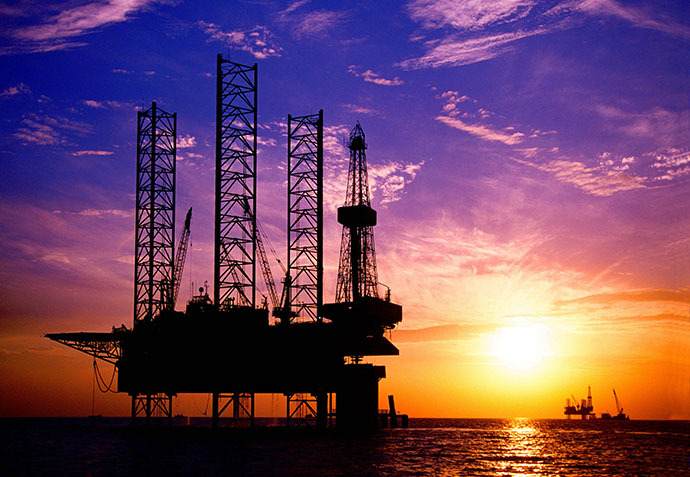 China National Offshore Oil Corporation's (CNOOC) oil rig in China's Bohai Sea (AFP Photo / China Daily)