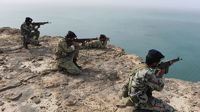 Iranian soldiers (AFP Photo)