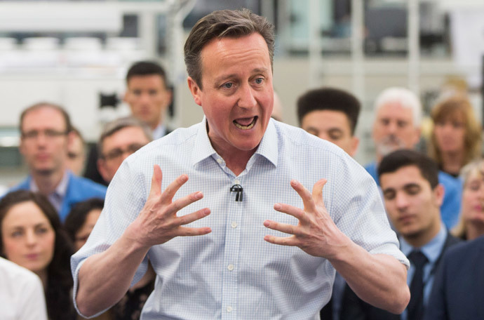 Britain's Prime Minister David Cameron gives a speech during an election campaign visit to a business in London, Britain April 28, 2015. (Reuters / Neil Hall)