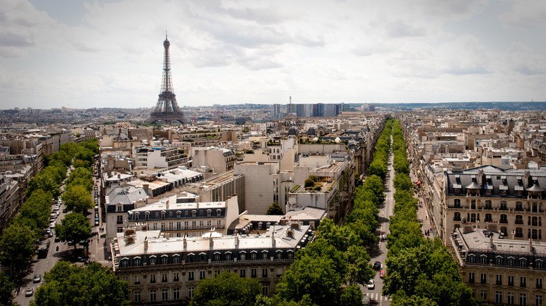 Paris : trois journalistes d’Al Jazeera arrêtés pour avoir fait voler des drones