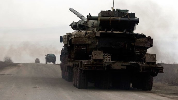 Ukraine : l’Europe réticente à armer et financer Kiev (VIDEO)