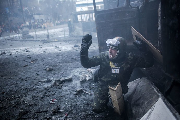Ukraine : le journaliste russe assassiné Andreï Sténine revit dans ses photos épiques de Maïdan