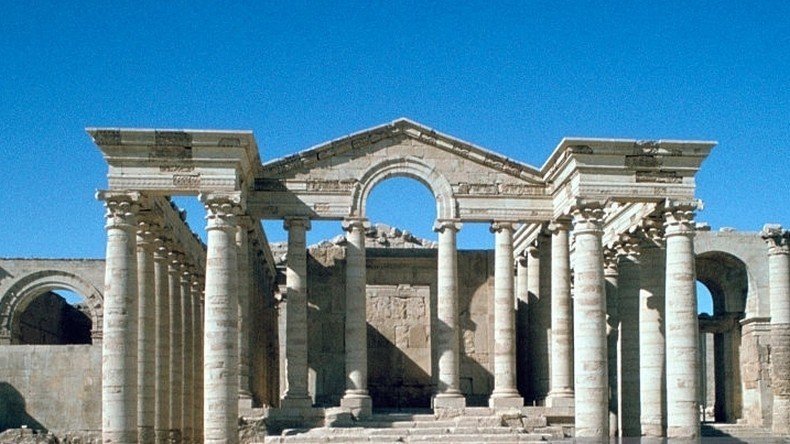 Irak : l’EI détruit les vestiges d’Hatra, ville âgée de 2 000 ans
