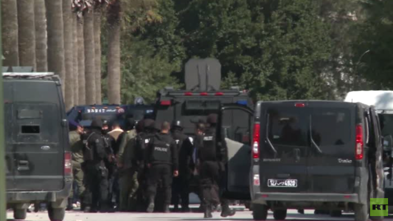 Attentat à Tunis : le président tunisien admet des «défaillances» dans la sécurité (VIDEO)