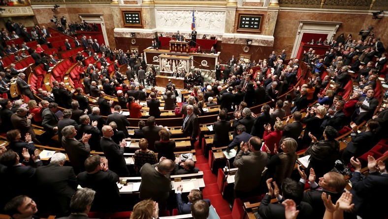 L’Assemblée nationale adopte la loi renseignement
