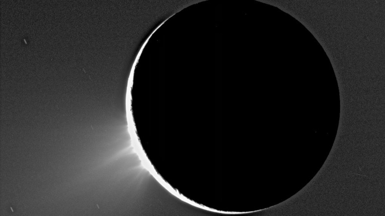 Un océan sur un satellite de Saturne donne des signes de vie extraterrestre