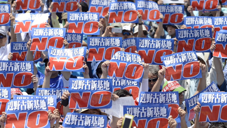 «Okinawa sans bases américaines» : des milliers de Japonais ne veulent plus de militaires étrangers