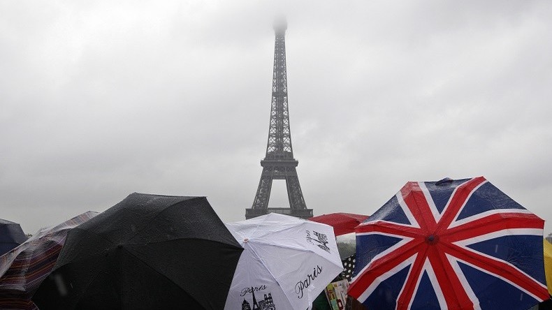 Trop de pickpockets, plus de Tour Eiffel !