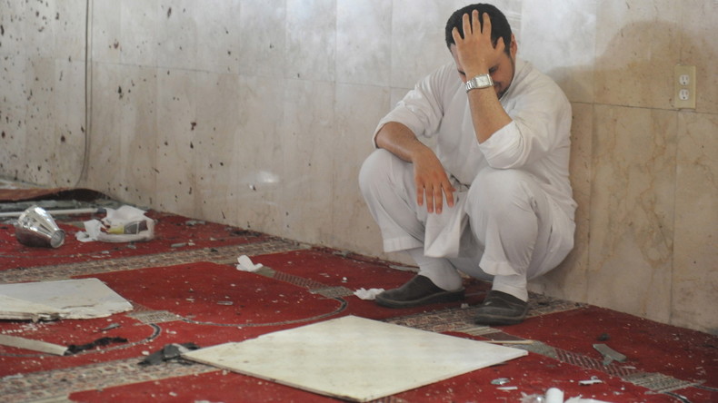 Arabie saoudite : un attentat suicide dans une mosquée fait plusieurs victimes (images perturbantes)