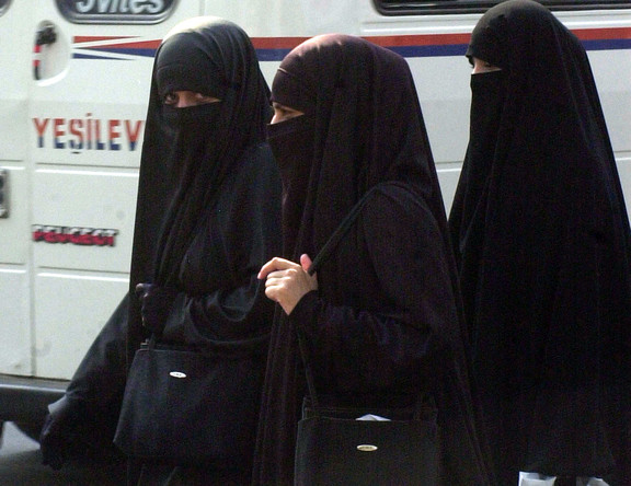 Voile intégral : Qui fait quoi en Europe ?