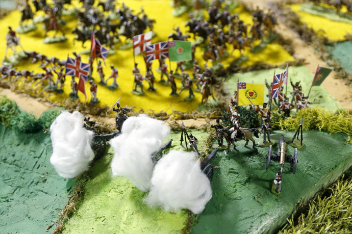 Un passionné termine une maquette de la bataille de Waterloo après 40 ans de travail