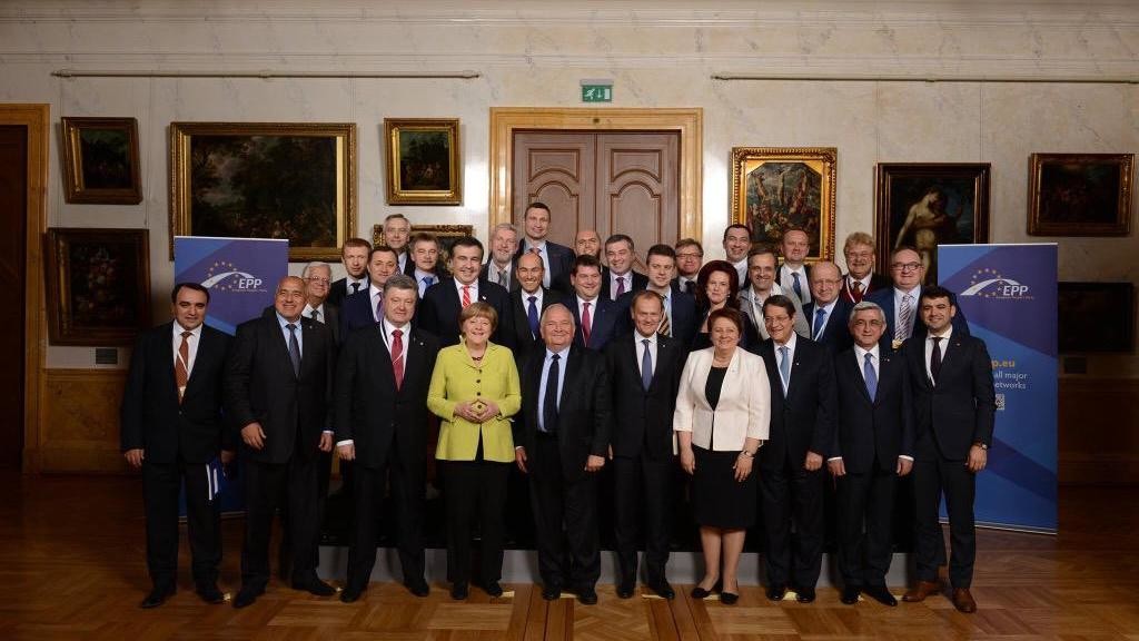 Donald Tusk : l’Ukraine a le droit d’avoir «un rêve européen»