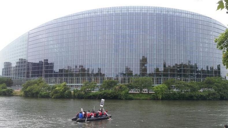 Partis d'Afrique, les migrants accostent à Strasbourg
