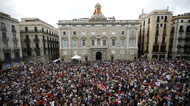 Les maires «indignés» prennent le pouvoir à Madrid et à Barcelone