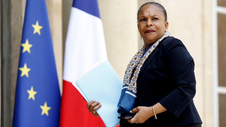 Christiane Taubira n'exclut pas d'accueillir Assange et Snowden en France