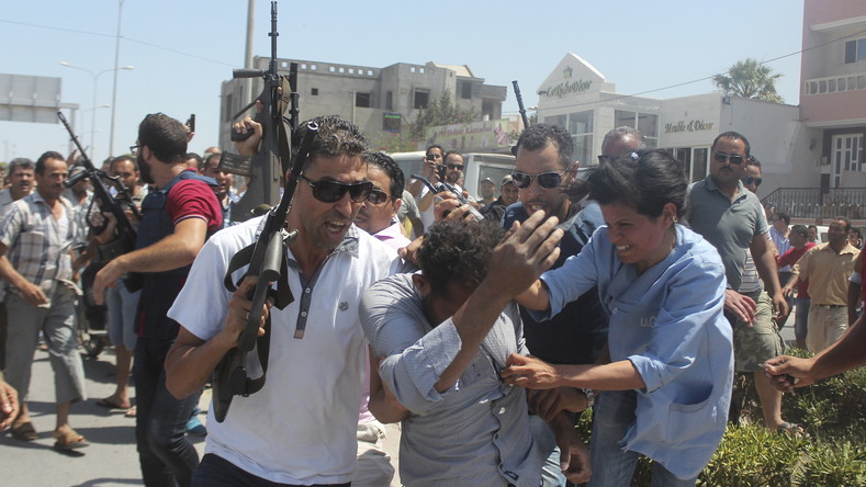 Le récit des survivants en Tunisie : les terroristes sont arrivés et se sont juste mis à tirer