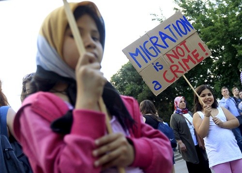 Crise des migrants : la Hongrie sort les barbelés