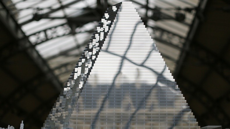 Paris vote pour la tour Triangle, les parisiens, eux, s'agacent et se moquent