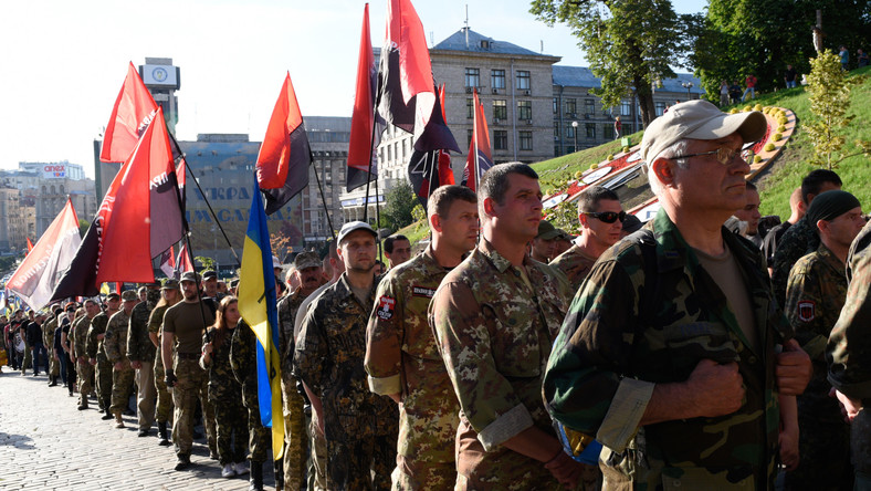 Marche des radicaux à Kiev pour appeler à l’action militaire dans le Donbass