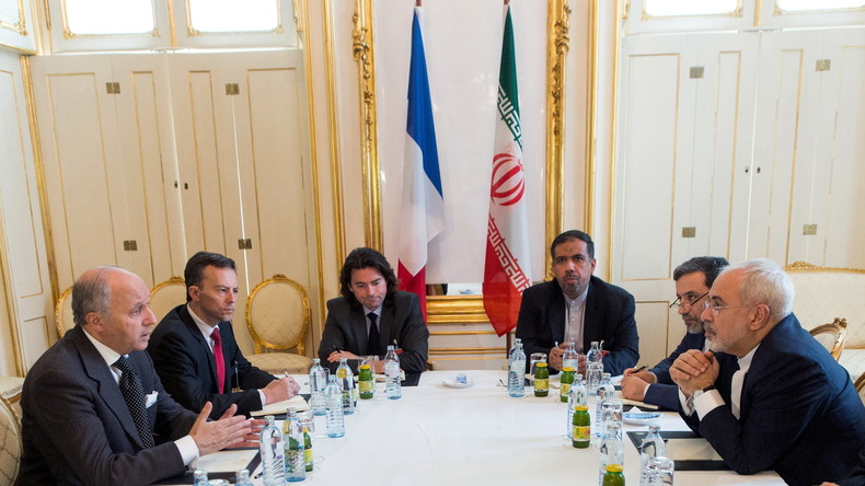 Iran : des sources diplomatiques annoncent un accord, les pourparlers continuent
